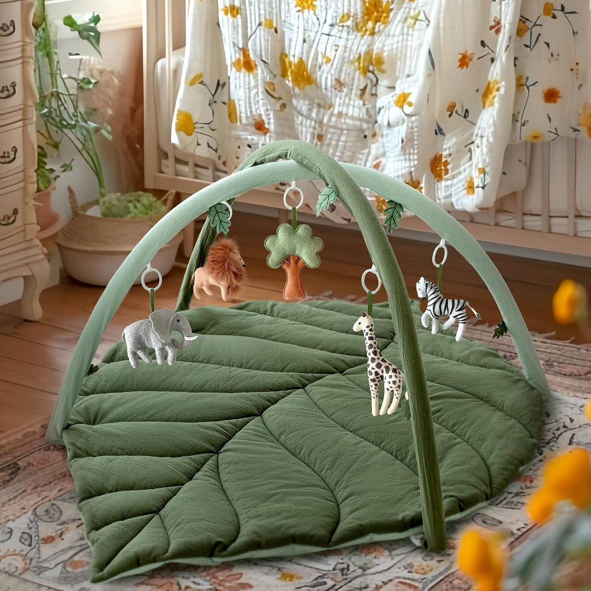 Baby Play Gym with Mat Leaf Shaped, Tummy Time Mat with 5 Hanging Toys | Baby Gym Activity Center, Infant Tummy Time Mat 5 Detachable Toys for Skill Development, Easy to Install, Washable, Green